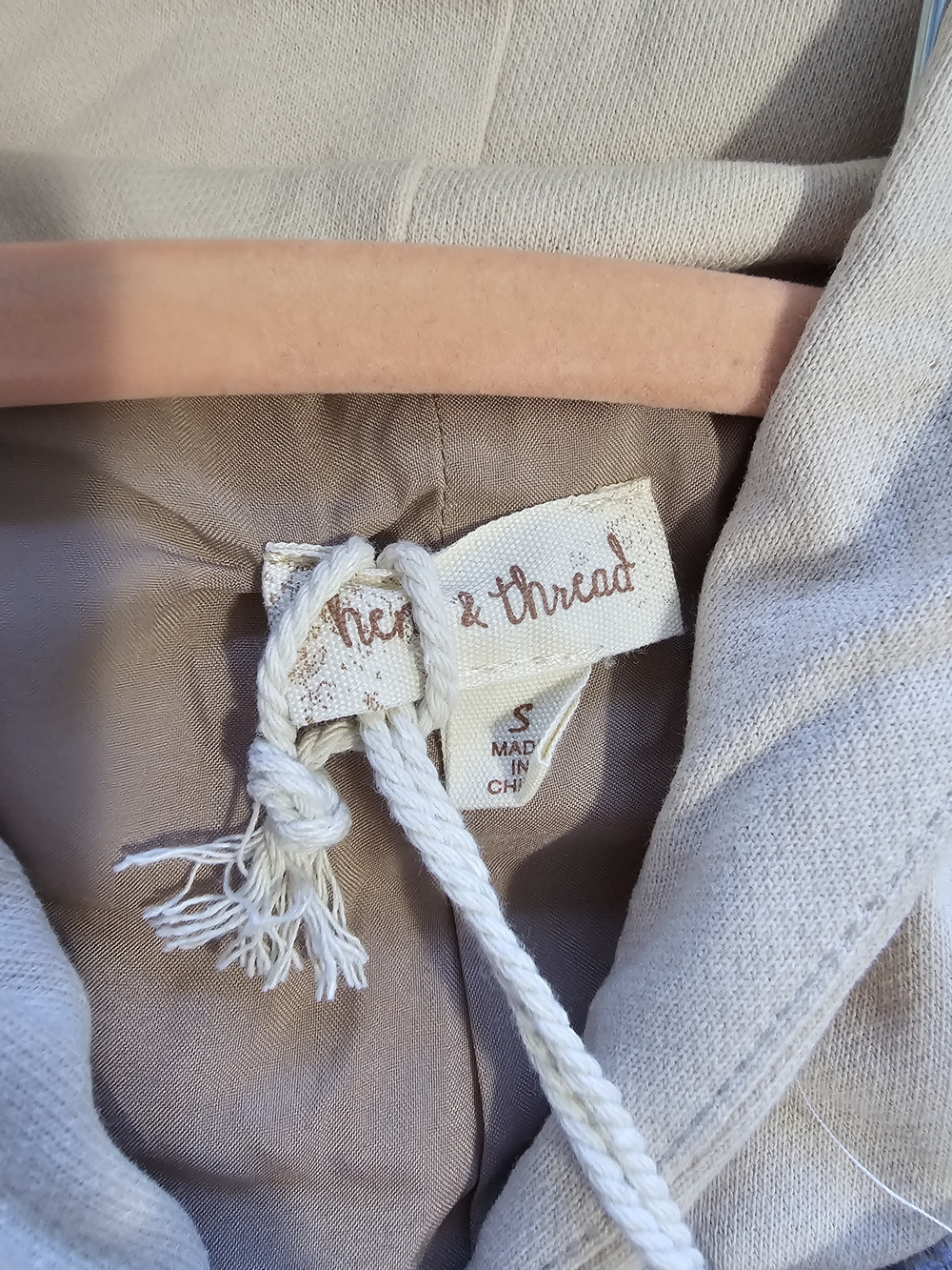 Hem & Thread Lightweight Hooded Vest in Tan and Cream - Picture 2 of 2
